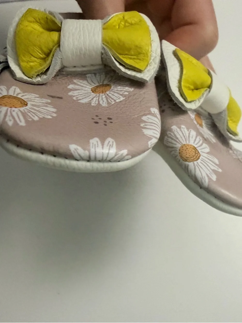 Bare Soles Moccasins Leather Soft Bow Flowers Daisy Pink Mustard Yellow Size 2